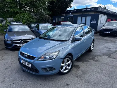 Usado Ford Focus Zetec 2008 Gris Utilitario