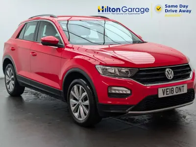 Used VW T-Roc SE 115 HP (84 kW) 2018 Red SUV