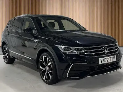 Used VW Tiguan Allspace R-line 150 HP (110 kW) 2023 Deep black pearlescent/deep black pearlescent SUV