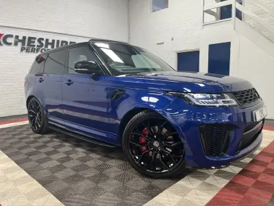 Usado Land Rover Range Rover Sport SVR 567 HP (417 kW) 2020 Azul SUV