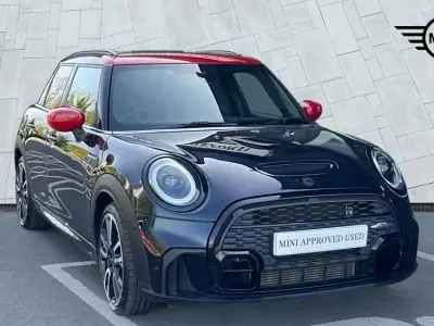 Usado Mini Cooper S Hatch 176 HP (129 kW) 2023 Preto Citadino