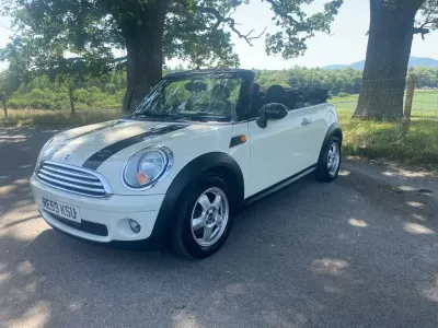 Used Mini Cooper Cabriolet 120 HP (88 kW) 2009 White Cabriolet