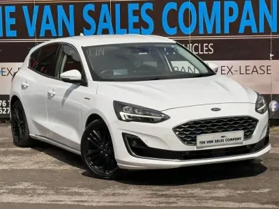 Używany Ford Focus Vignale 120 KM (88 kW) 2019 Biały Hatchback