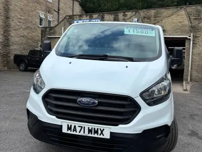 Used Ford Transit Custom 130 HP (95 kW) 2021 White Van