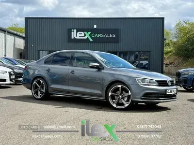Begagnad VW Jetta S 2016 Grå Sedan