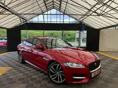 Used Jaguar XF R-Sport 180 HP (132 kW) 2017 Red Sedan