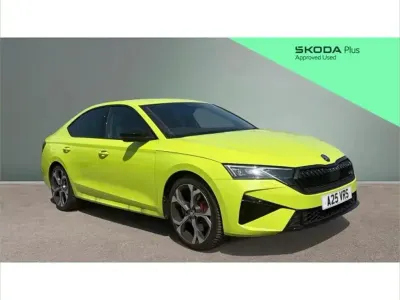 Used Skoda Octavia vRS 265 HP (194 kW) 2025 Green Hatchback