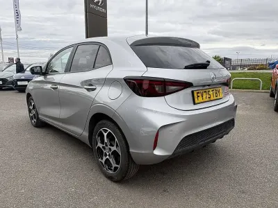 Usado MG MG3 Trophy 194 CV (142 kW) 2025 Plateado Utilitario