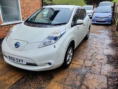 Used Nissan Leaf 80 kW (109 HP) 2011 White Hatchback