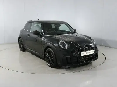 Used Mini Cooper Hatch 134 HP (98 kW) 2022 Black Hatchback