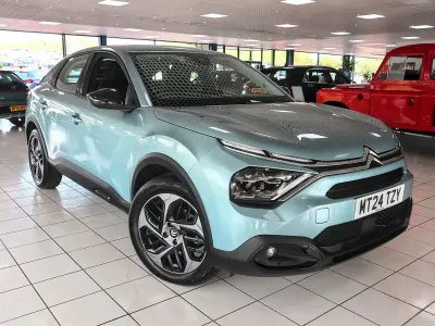 Używany Citroën C4 PureTech 2024 Niebieski SUV