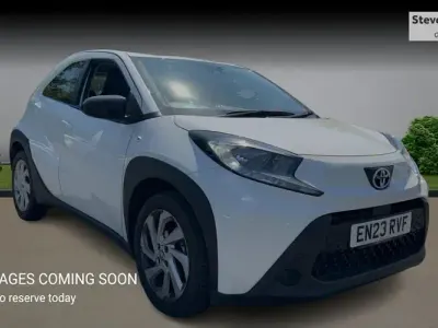 Used Toyota Aygo X PURE 72 HP (52 kW) 2025 SUV