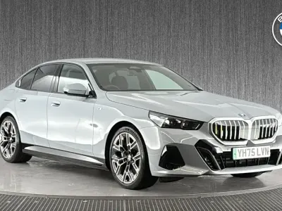 Begagnad BMW i5 M Sport 246 kW (335 HK) 2025 Grå