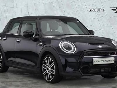 Black Used 2024 Mini Cooper S Exclusive Hatchback | £22,495 (Good price)