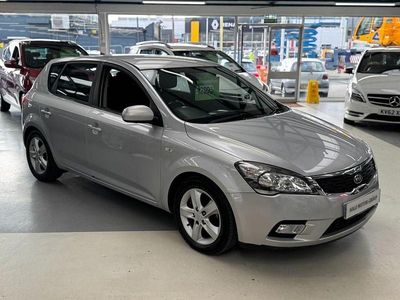 Used Kia Ceed 124 HP (91 kW) 2009 Silver Hatchback