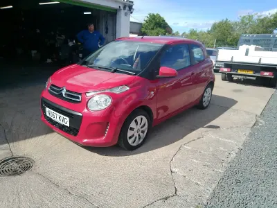 Used Citroën C1 Feel 68 HP (50 kW) 2017 Red Hatchback