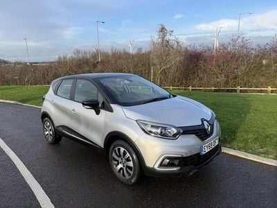 Silver Used 2019 Renault Captur Play SUV | £6,500 (Super price)