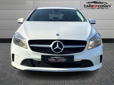 Used Mercedes A180 Executive 109 HP (80 kW) 2016 White Hatchback