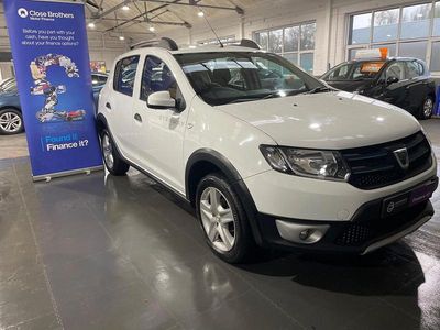 Begagnad Dacia Sandero Lauréate 2016 Vit Halvkombi