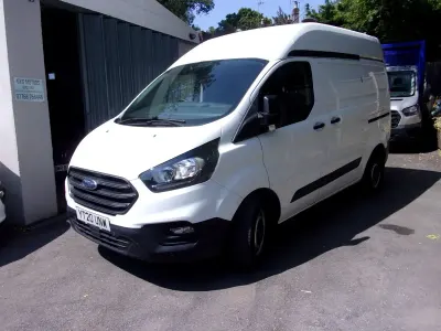 Used Ford Transit Custom 105 HP (77 kW) 2020 White Van