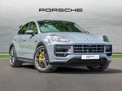 Used Porsche Cayenne 729 HP (536 kW) 2025 Grey SUV