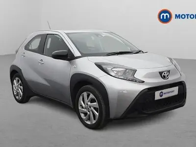 Używany Toyota Aygo X PURE 72 KM (52 kW) 2025 SUV