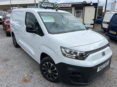 White Used 2023 Fiat Doblò S MPV | £13,950 (Fair price)
