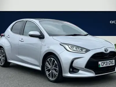 Used Toyota Yaris Hybrid 116 HP (85 kW) 2021 Silver Hatchback