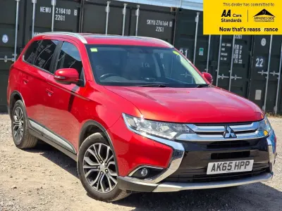 Used Mitsubishi Outlander 150 HP (110 kW) 2015 Red SUV
