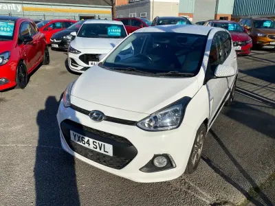 Used Hyundai i10 Premium 87 HP (63 kW) 2014 White Hatchback
