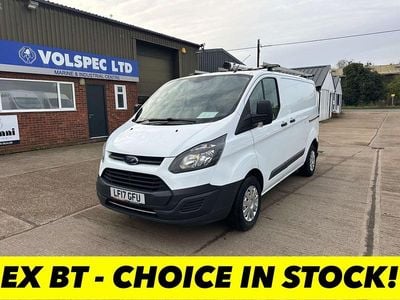 Used Ford Transit Custom 105 HP (77 kW) 2017 White Van