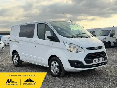 Used Ford Transit Custom Limited 170 HP (125 kW) 2018 White Van