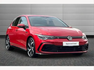 Used VW Golf VIII R-line 150 HP (110 kW) 2023 Red Hatchback