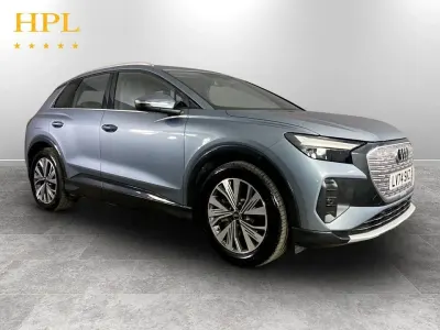 Usado Audi Q4 e-tron Sport 210 kW (286 HP) 2024 Azul SUV