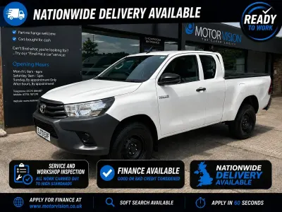 Used Toyota HiLux Active 150 HP (110 kW) 2020 White Pickup