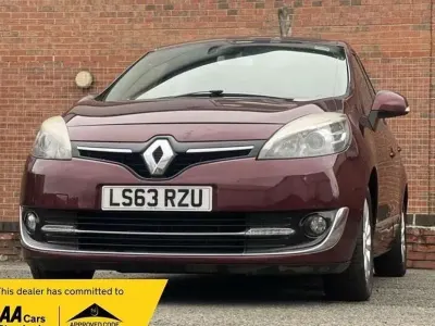 Używany Renault Grand Scénic III Dynamique 2013 Czerwony Minivan