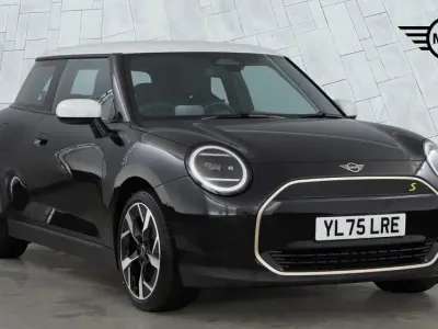 New Mini Cooper SE Hatch 158 kW (215 HP) 2026 Black Hatchback