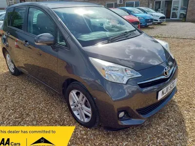 Used Toyota Verso-S 96 HP (70 kW) 2011 MPV