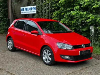 Begagnad VW Polo Edition 2013 Röd Halvkombi