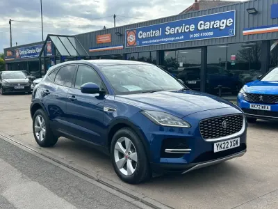 Używany Jaguar E-Pace S 204 KM (150 kW) 2022 Niebieski SUV