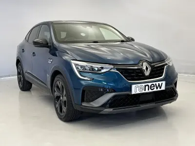 Begagnad Renault Arkana 138 HK (101 kW) 2022 Blå SUV