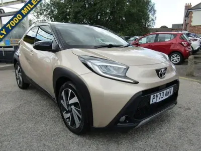 Used Toyota Aygo X 72 HP (52 kW) 2023 Beige SUV