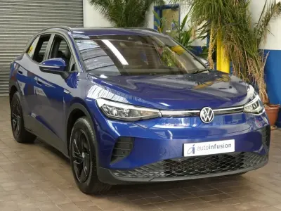 Second-hand VW ID.4 Pure 125 kW (170 CP) 2023 Albastru SUV