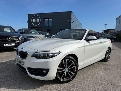 Used BMW 220 Sport Line 190 HP (139 kW) 2019 White Cabriolet