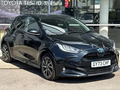 Used Toyota Yaris Design 113 HP (83 kW) 2023 Black Hatchback