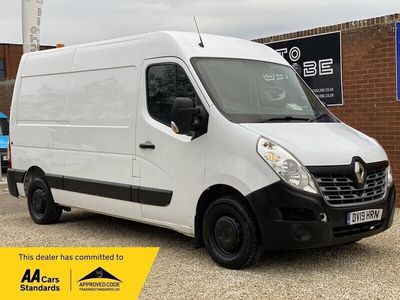 used Renault Master 2.3 dCi ENERGY 33 Business FWD MWB Medium Roof Euro 6 (s/s) 5dr