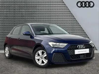 Used Audi A1 Design 108 HP (79 kW) 2023 Blue SUV