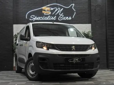 Used Peugeot Partner Premium 131 HP (96 kW) 2023 White MPV