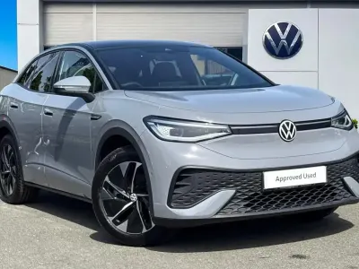 Usado VW ID.5 Pro 127 kW (174 HP) 2022 Cinzento SUV