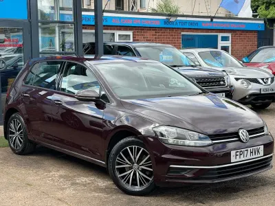 Used VW Golf VII SE 125 HP (91 kW) 2017 Black Hatchback